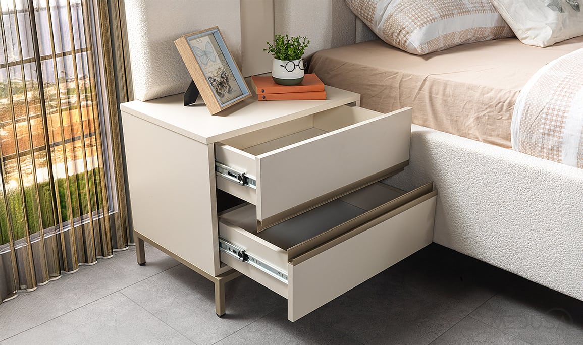 Medusa Home Mobilya - Aurel Komodin