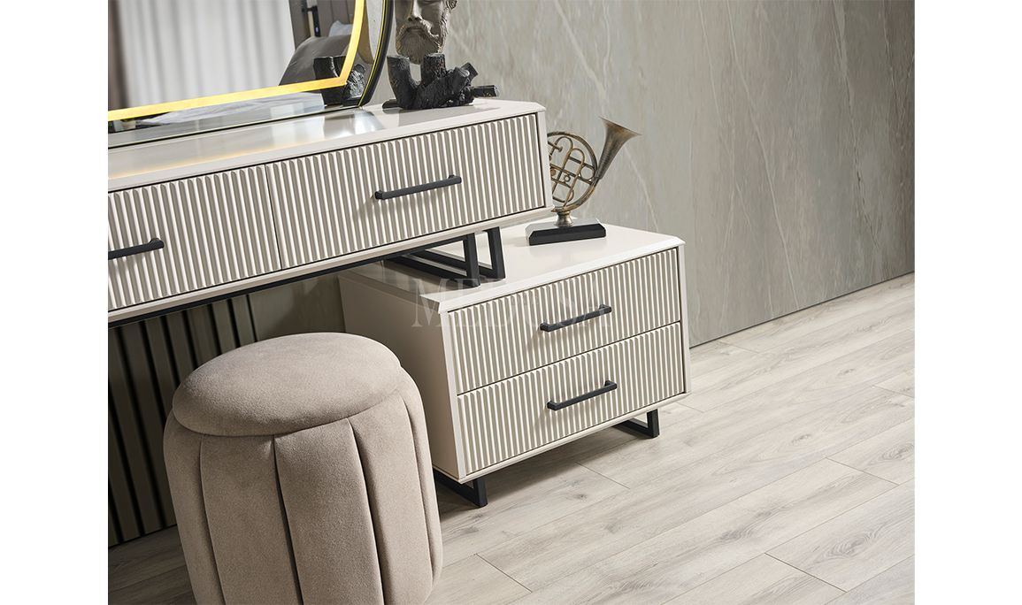 Medusa Home Mobilya - Beth Black 6 Kapılı Yatak Odası