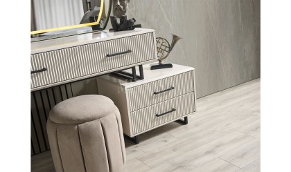 Medusa Home Mobilya - Beth Black 6 Kapılı Yatak Odası