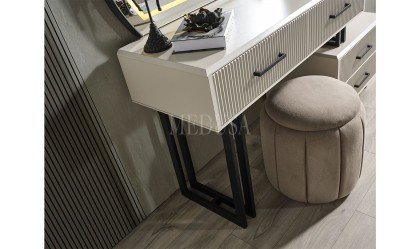 Medusa Home Mobilya - Beth Black 6 Kapılı Yatak Odası