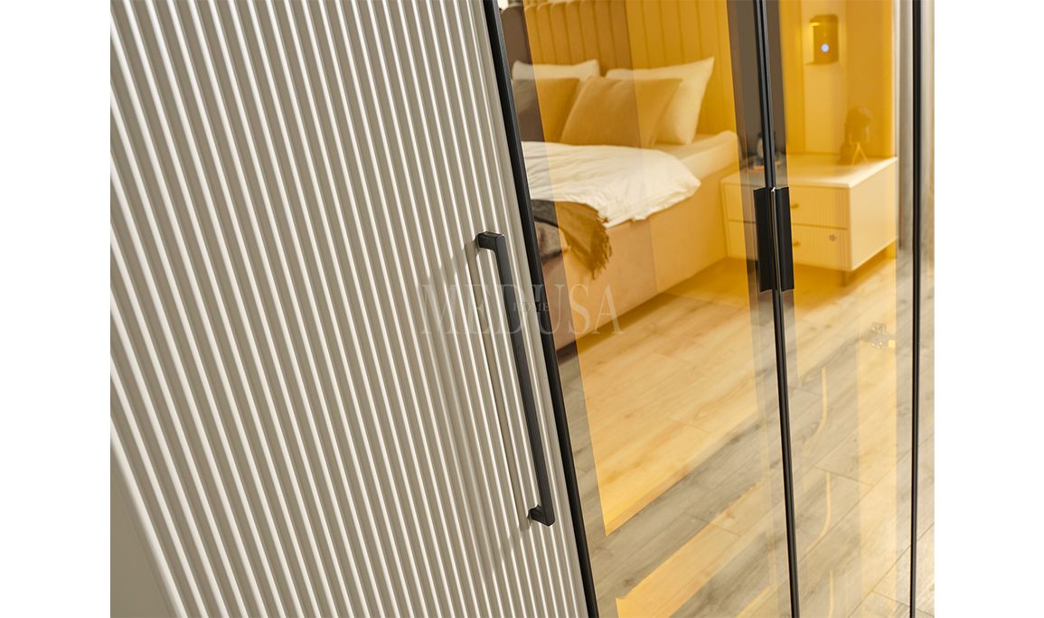 Medusa Home Mobilya - Beth Black 6 Kapılı Yatak Odası