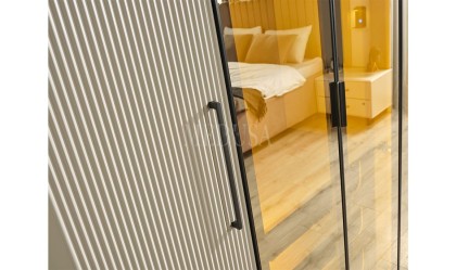 Medusa Home Mobilya - Beth Black 6 Kapılı Yatak Odası