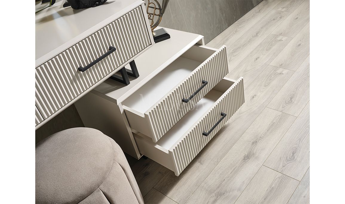 Medusa Home Mobilya - Beth Black Şifonyer