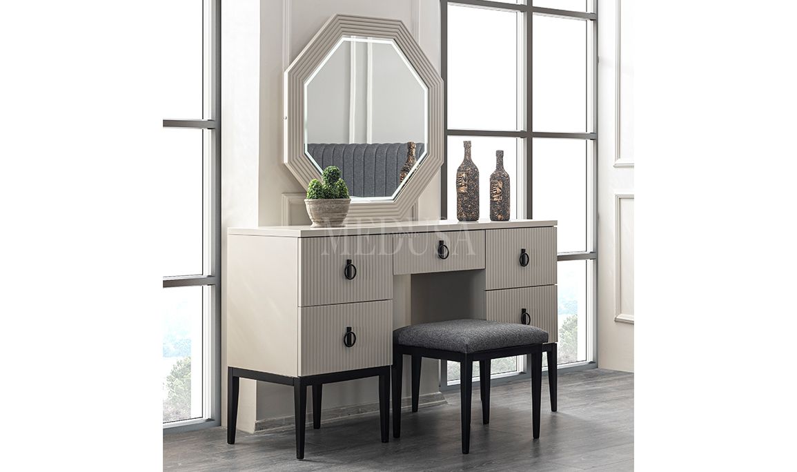 Medusa Home Mobilya - Defne 6 Kapılı Yatak Odası