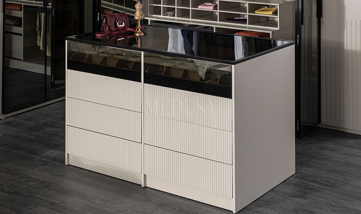 Medusa Home Mobilya - Defne 6 Kapılı Yatak Odası
