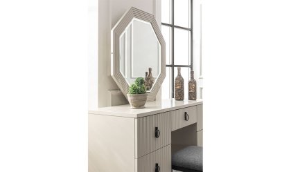 Medusa Home Mobilya - Defne 6 Kapılı Yatak Odası - Cam