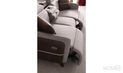 Medusa Home Mobilya - Delhi Motorlu Üçlü Koltuk (Ses Sistemli)