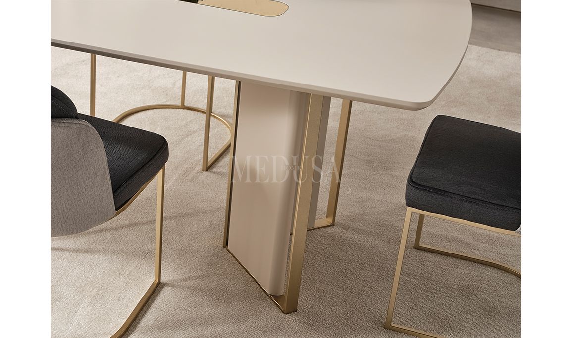 Medusa Home Mobilya - Guess Yemek Odası
