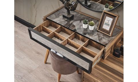 Medusa Home Mobilya - Klas Ceviz Yatak Odası