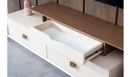 Medusa Home Mobilya - Orjin Yemek Odası